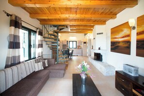Living area - Villa Cretan View with Heated Swimming Pool (Apokoronas)