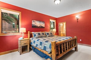 5 bedrooms, Internet, bed sheets - Keystone Golf Course, Mins to Skiing, Luxury Mountain Home, Private Hot Tub (Keystone)