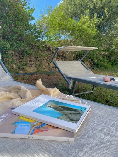 Porta Smeralda Holiday House. Apartment with garden and private parking.