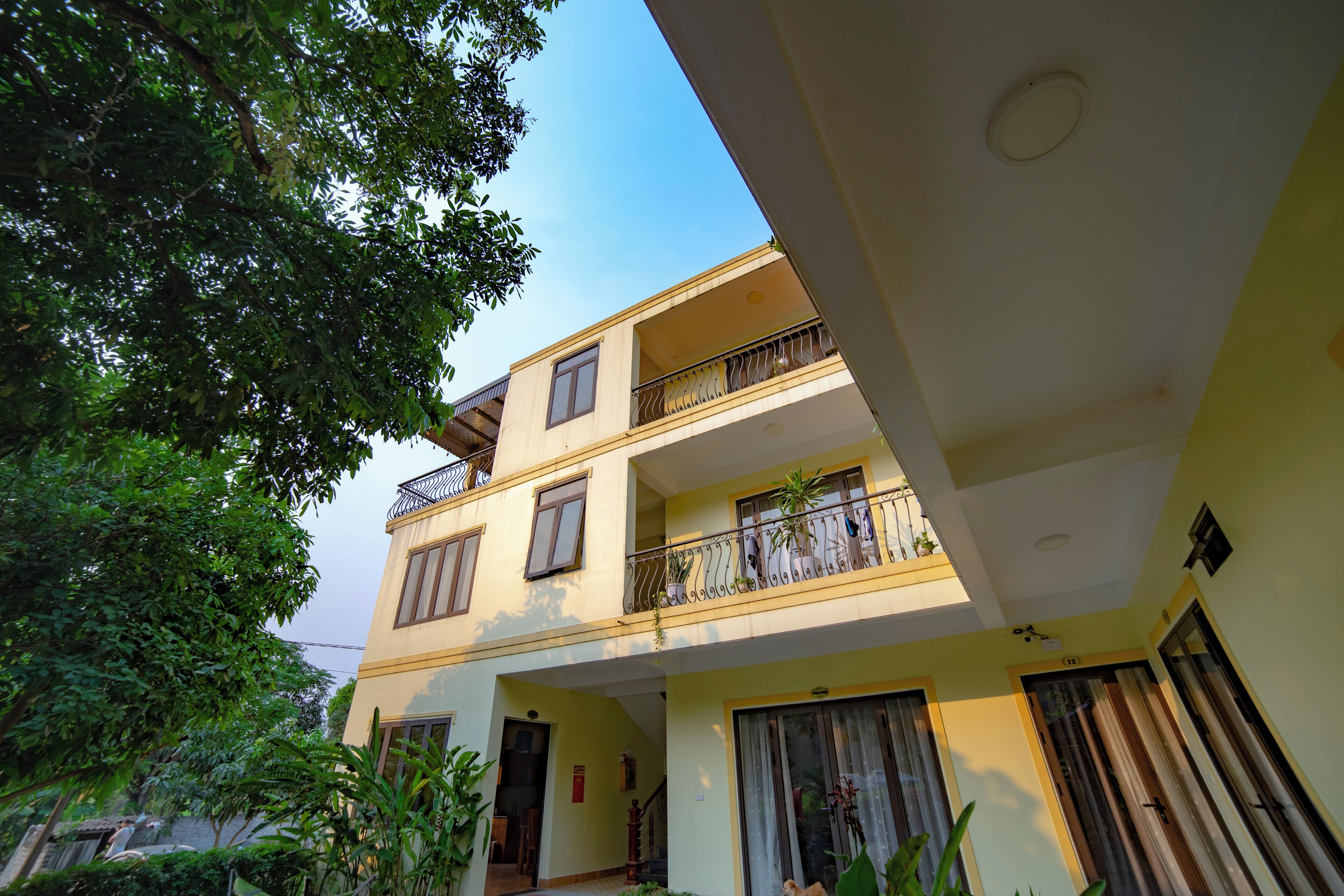 Peralatan tempat tidur premium, gebar bulu kapas, busa memori, meja 