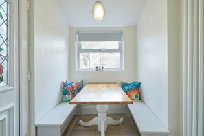 Dining - Host & Stay | Rose Cottage, Pickering (Pickering)