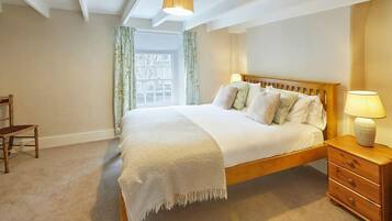 2 chambres, fer et planche Ă repasser, Wi-Fi gratuit, draps fournis