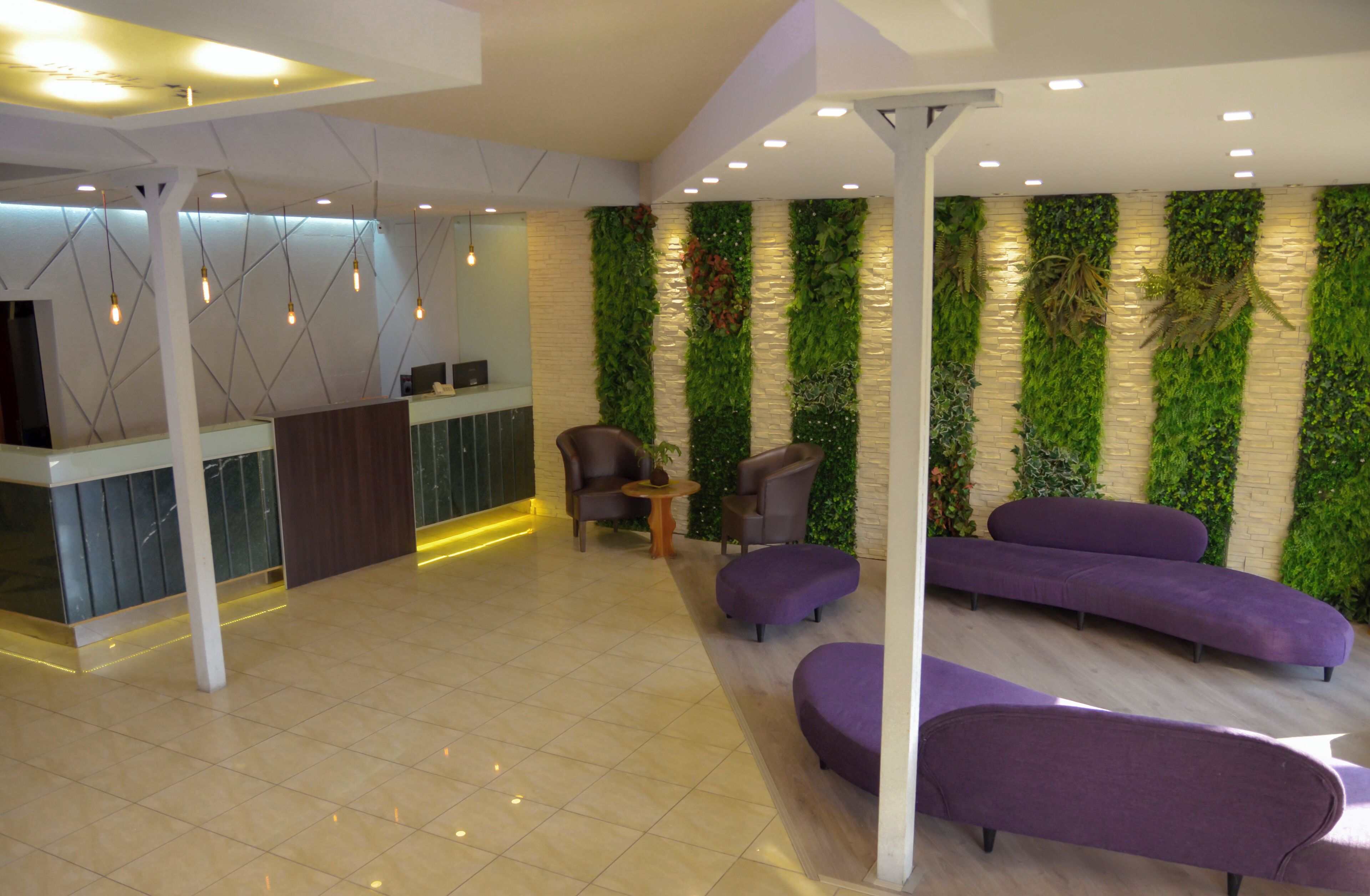 تفاصيل الفندق من الداخل