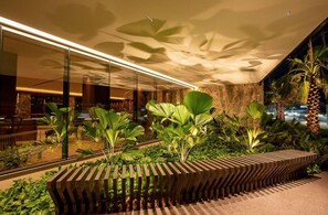 Front of property - evening/night - HOTEL AMAZON AEROPORTO (Varzea Grande)