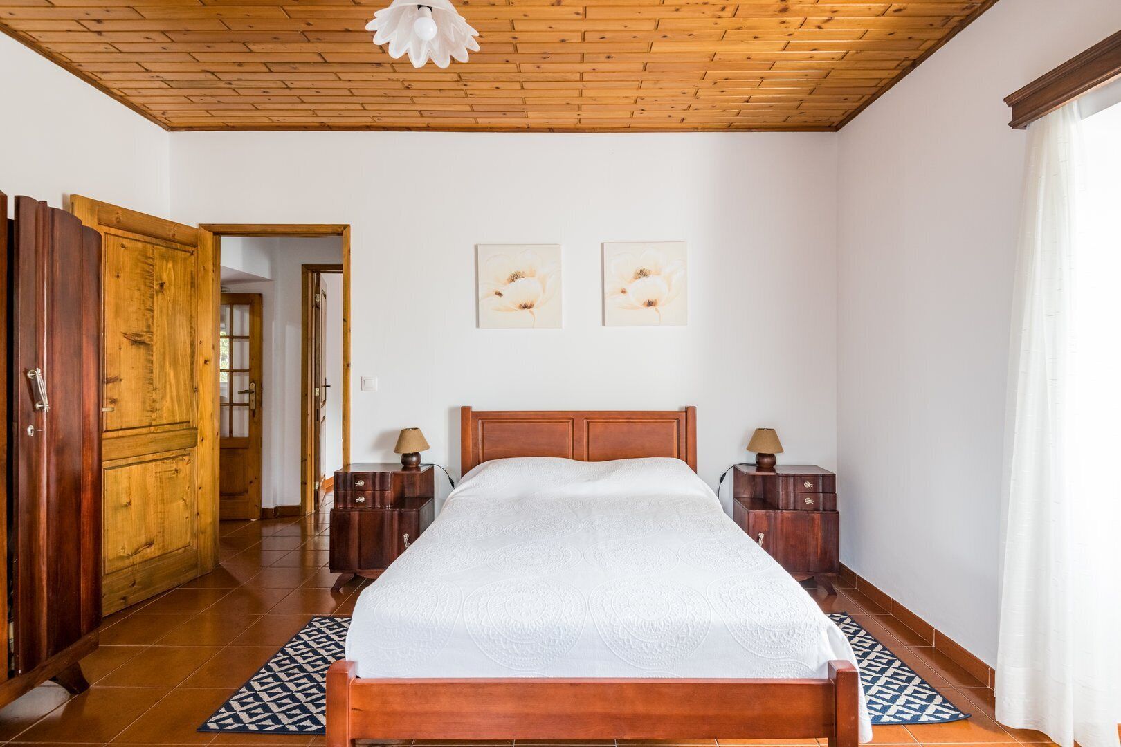 2 chambres, bureau, fer et planche à repasser, accès Internet