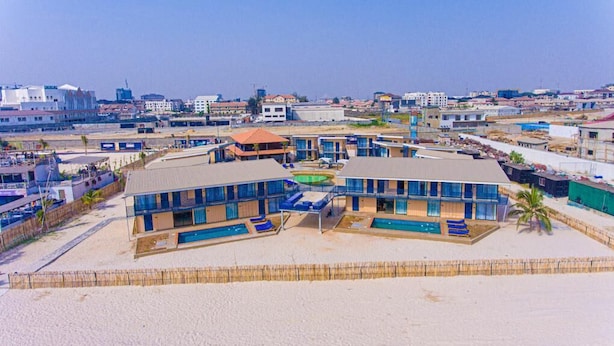 Front of property - Landmark hotel and beach resort (Lagos)
