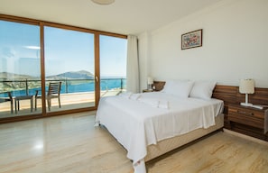 5 chambres, bureau, lit parapluie, Wi-Fi