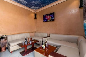 Lobby lounge - Haber Motel  (Entebbe)