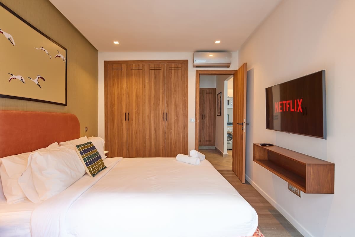 Royal Apartment | 1 bedroom, soundproofing, iron/ironing board, free WiFi