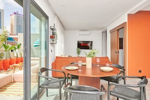 Panoramic Penthouse | Living area | 46-inch Smart TV with satellite channels, TV - StayHere Casablanca - Gauthier Collection (Casablanca)