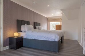 5 chambres, bureau, fer et planche à repasser, Wi-Fi gratuit