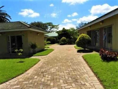 2 bedroomed apartment with en-suite and kitchenette - 2066
