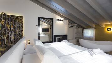 Luxe studio suite | Donsdekens, pillowtop-bedden, een minibar, een kluis op de kamer