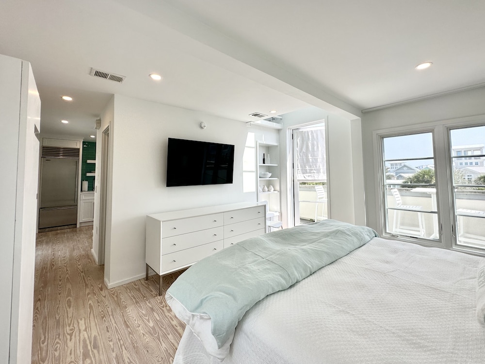 Luxury Condo w/ Stunning Gulf Views in Seaside FL + 2 Adult Bikes ... - Smart Home Luxury Condos With Private Guest Suite
