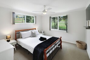 5 habitaciones, tabla de planchar con plancha y wifi gratis 