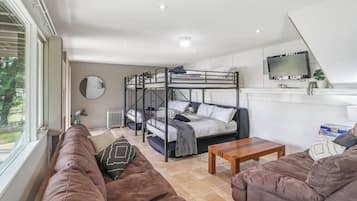 5 Schlafzimmer, Bügeleisen/Bügelbrett, kostenloses WLAN, Bettwäsche
