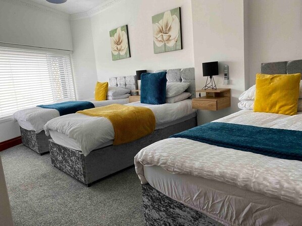 2 bedrooms, iron/ironing board, Internet, bed sheets