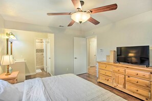 4 chambres, fer et planche à repasser, lit parapluie, Internet gratuit