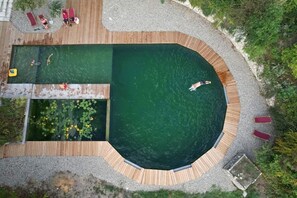 Piscina a l'aire lliure 