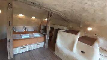 1 chambre, fer et planche Ă repasser