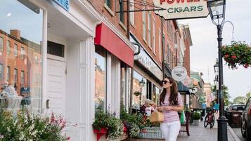 In the heart of all the best Newburyport has to offer.