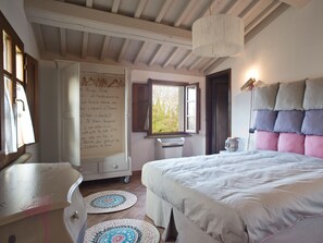 Classic Apartment | Individually furnished, desk, bed sheets - San Ruffino Apartments (Casciana Terme Lari)