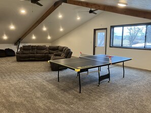 Games room - Secluded North Lodge Sleeps 40 Clubhouse, Reunions, Dinosaur Quarry nearby (Jensen)