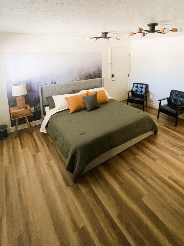 8 bedrooms, iron/ironing board, travel cot, free WiFi