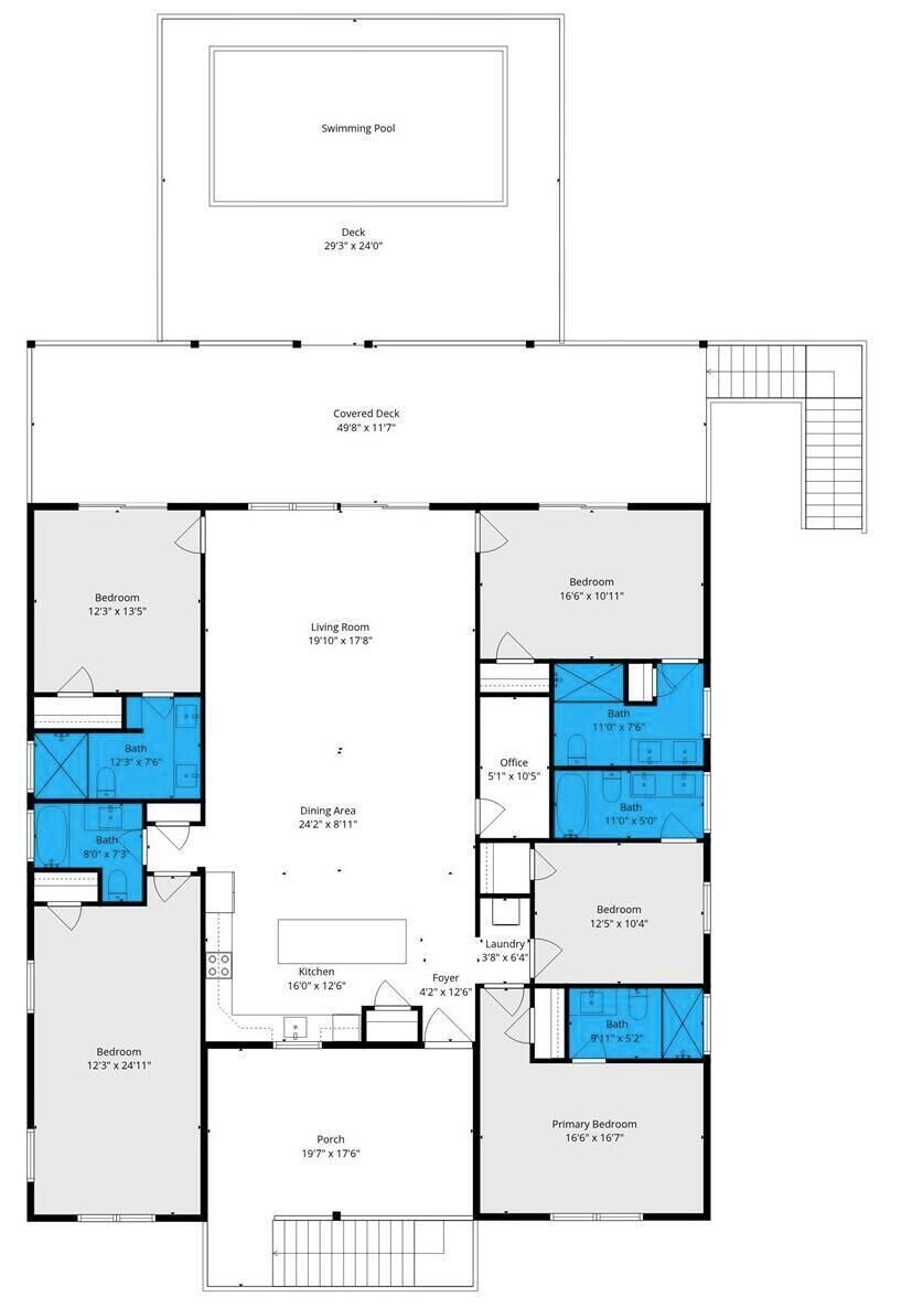 Grundriss mit Schwimmbad, überdachter Terrasse, mehreren Schlafzimmern, Wohnzimmer, Essbereich, Küche und Veranda.