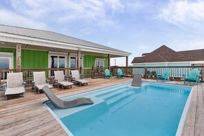 A heated pool - Oceanfront, Private Pool, Pet Friendly, 5/5 - Breeze Away (Dauphin Island)