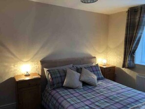 Chalet rustique | 1 chambre, fer et planche Ă repasser, accĂšs au Wi-Fi (inclus)