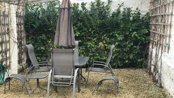 Cabin | Property grounds