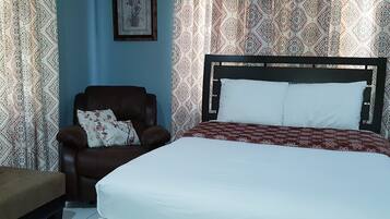 1 dormitori, planxa i posts de planxar, wifi gratuïta i roba de llit