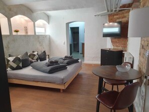 1 bedroom, free WiFi, bed sheets - Cellar Loft II Cottbus City (Cottbus)