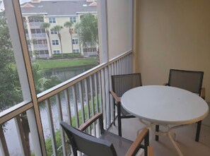 Outdoor dining - Near Disney World!   (Orlando)