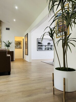 Interior - 10 Minutes From the World Equestrian Center, Luxury Country Home  (Ocala)