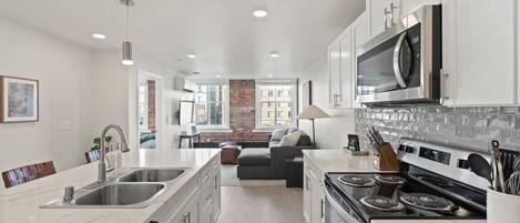 Fridge, microwave, oven, stovetop