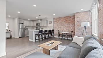 TV, Netflix, Hulu, dan layanan streaming