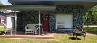  1 mile to trout fishing, kayaking and biking. Welcome to Karr's Critter Kamp!