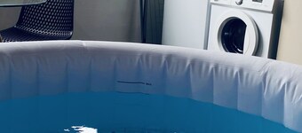 Cozy suite ✨city center with hot tub✨