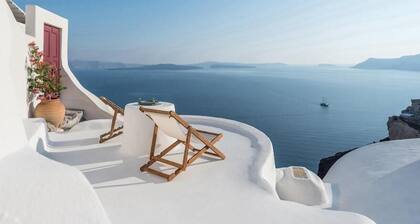 Sculptors cave house, Santorini by Cycladica
