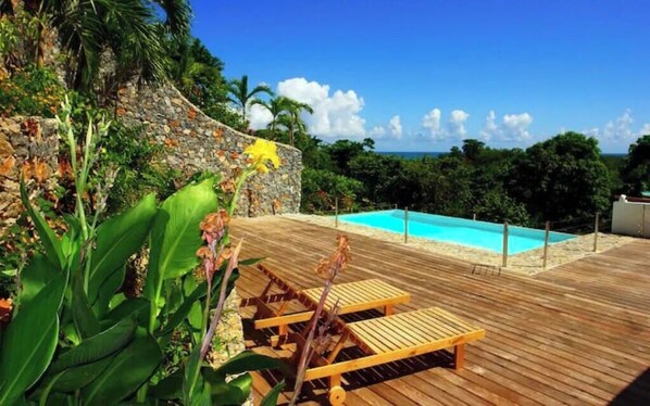 Piscina a l'aire lliure
