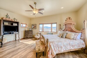 3 habitaciones, acceso a internet y ropa de cama 