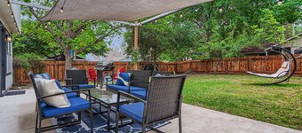 Renovated LaCasa deArte- Minutes From Downtown and Austin Hotspots!
