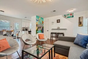 Älytelevisio, kirjoja