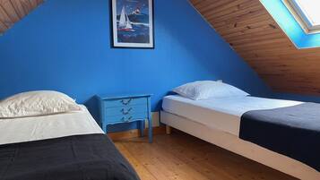 3 soverom, strykejern/-brett, reiseseng for barn og wi-fi (inkludert)