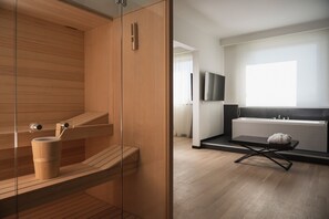 Suite, Hot Tub (and sauna) | Room amenity