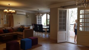 Smart TV - Modern 2 Bedroom Apartment  near new Cairo Festival City, Cairo, Egypt (new cairo)