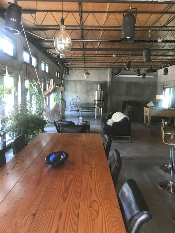 Interior - Concrete Loft in the Redwoods (Eureka)