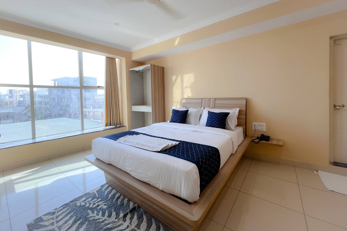 Egyptian cotton sheets, premium bedding, down duvets, memory-foam beds